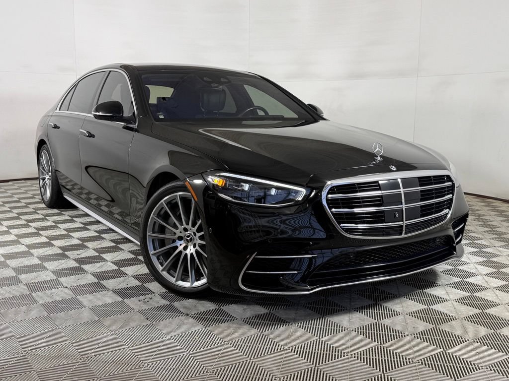 Used 2021 Mercedes-Benz S 580 4MATIC Sedan image 3