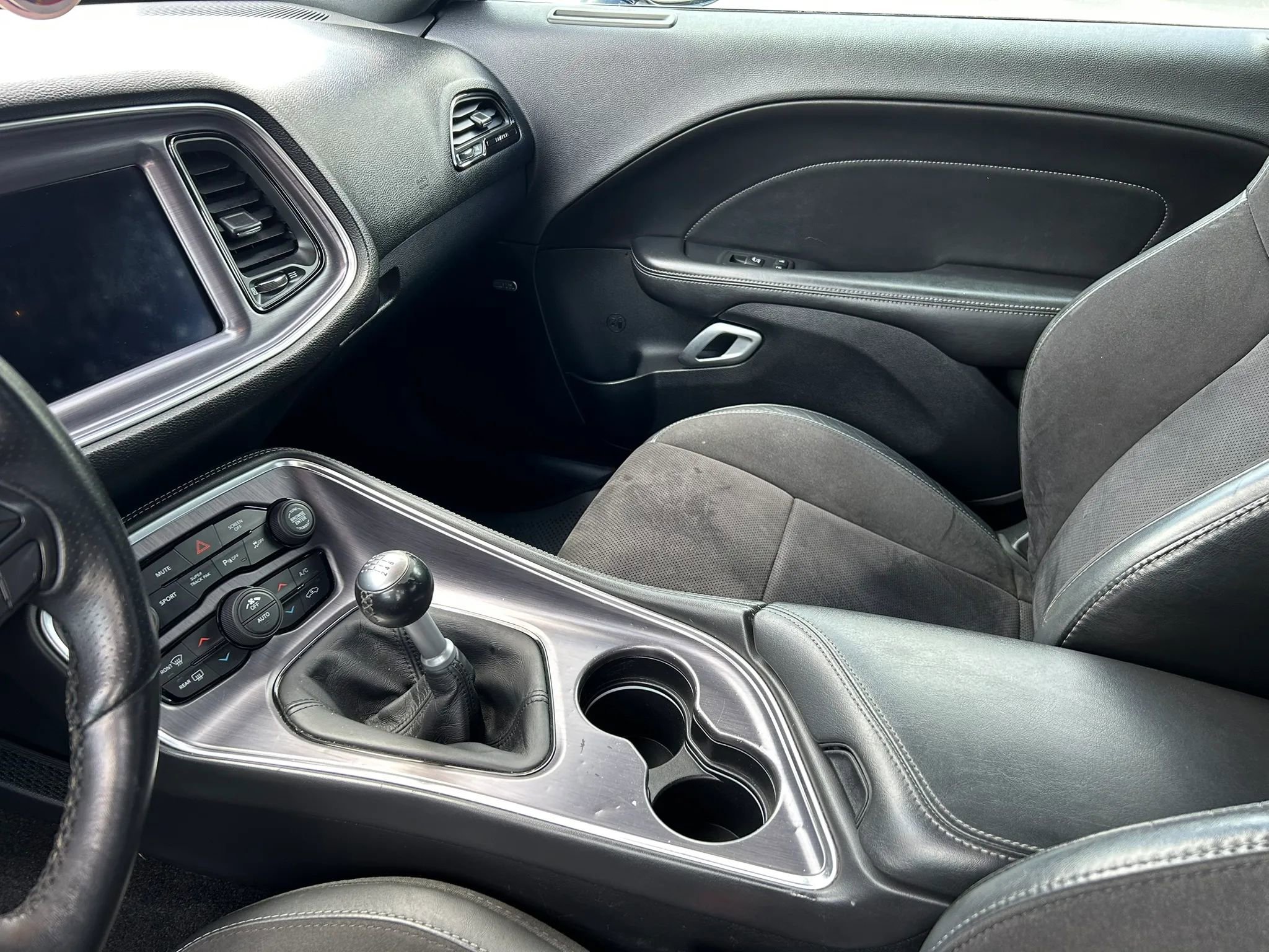 Used 2018 Dodge Challenger R/T Plus RWD image 20