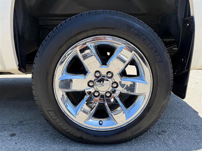 Used 2013 GMC Sierra 1500 SLT w/ SLT White Diamond Edition AWD/4WD image 13