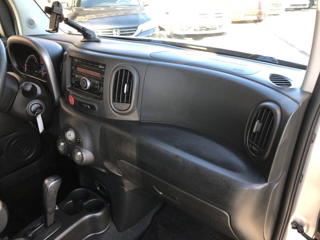 Used 2010 Nissan Cube 1.8 S w/ Interior Designer Pkg FWD image 8
