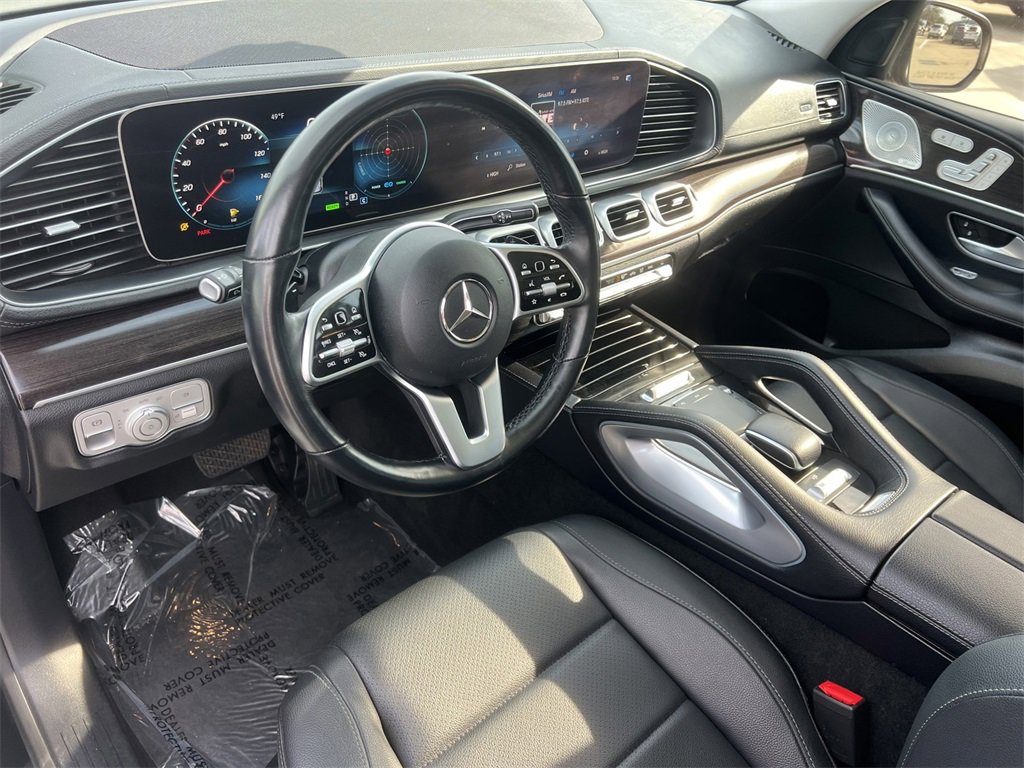 Used 2023 Mercedes-Benz GLS 450 4MATIC image 16