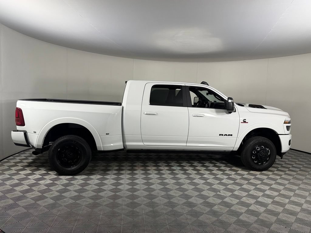 Used 2025 RAM 3500 Limited AWD/4WD image 7