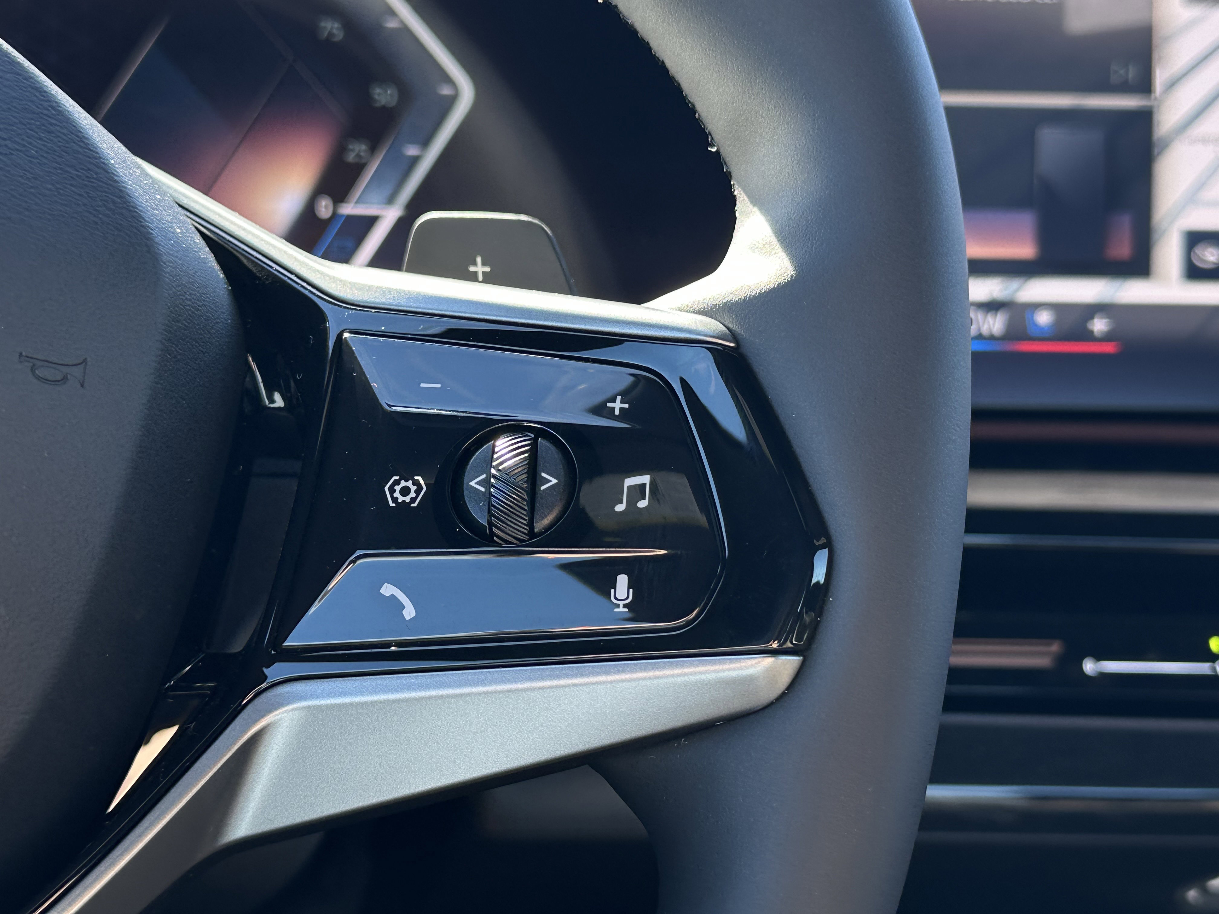 New 2026 BMW 530i w/ Premium Package image 18