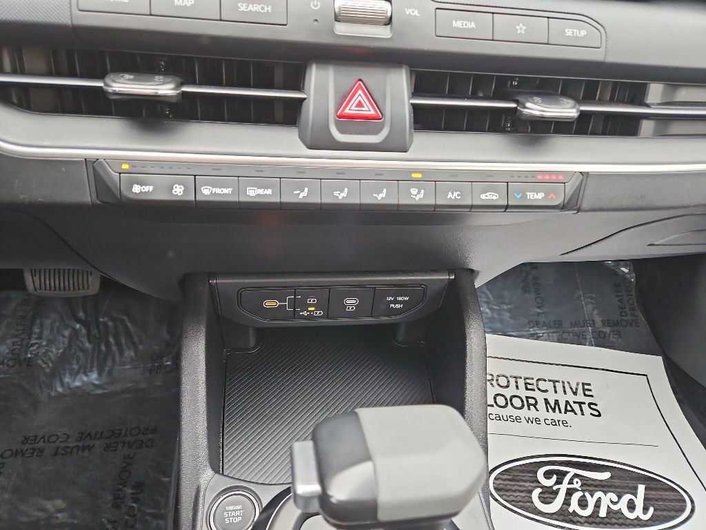 Used 2025 Kia K4 FWD image 22