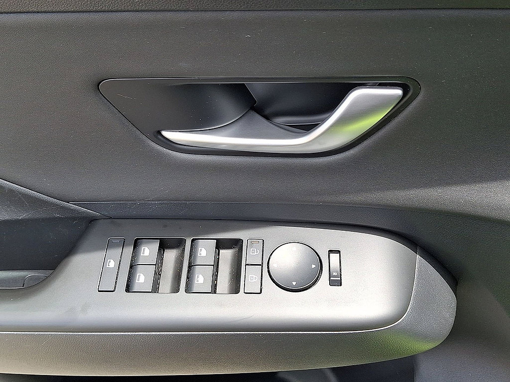 Certified 2024 Hyundai Kona Limited AWD/4WD image 10