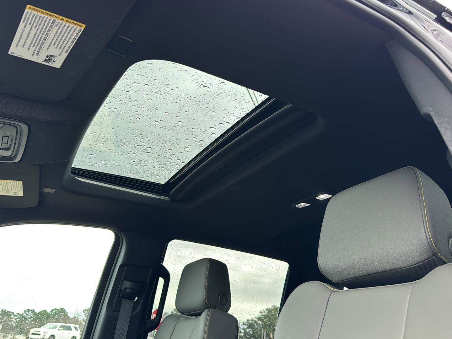 Used 2024 Chevrolet Silverado 2500 ZR2 w/ Technology Package image 26