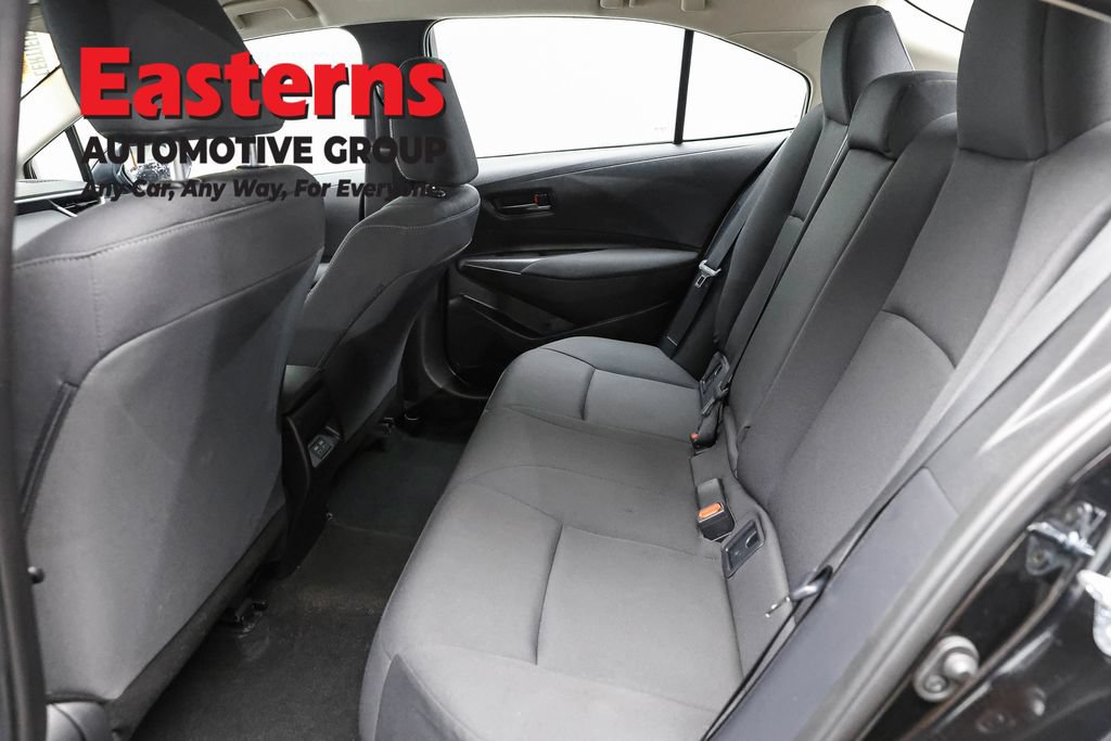 Used 2025 Toyota Corolla LE FWD image 20