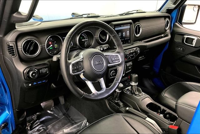 Used 2022 Jeep Wrangler Unlimited Sahara w/ Cold Weather Group image 14