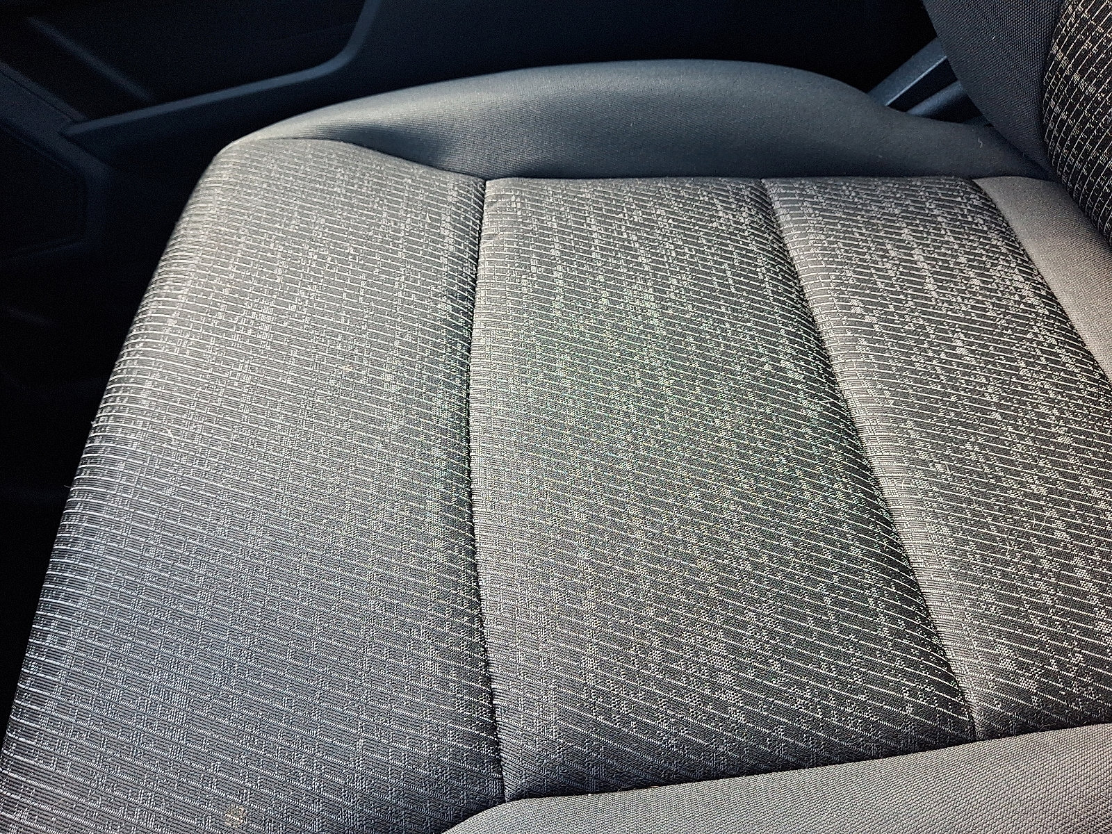 Certified 2022 Ford F150 XLT w/ Equipment Group 302A High image 26