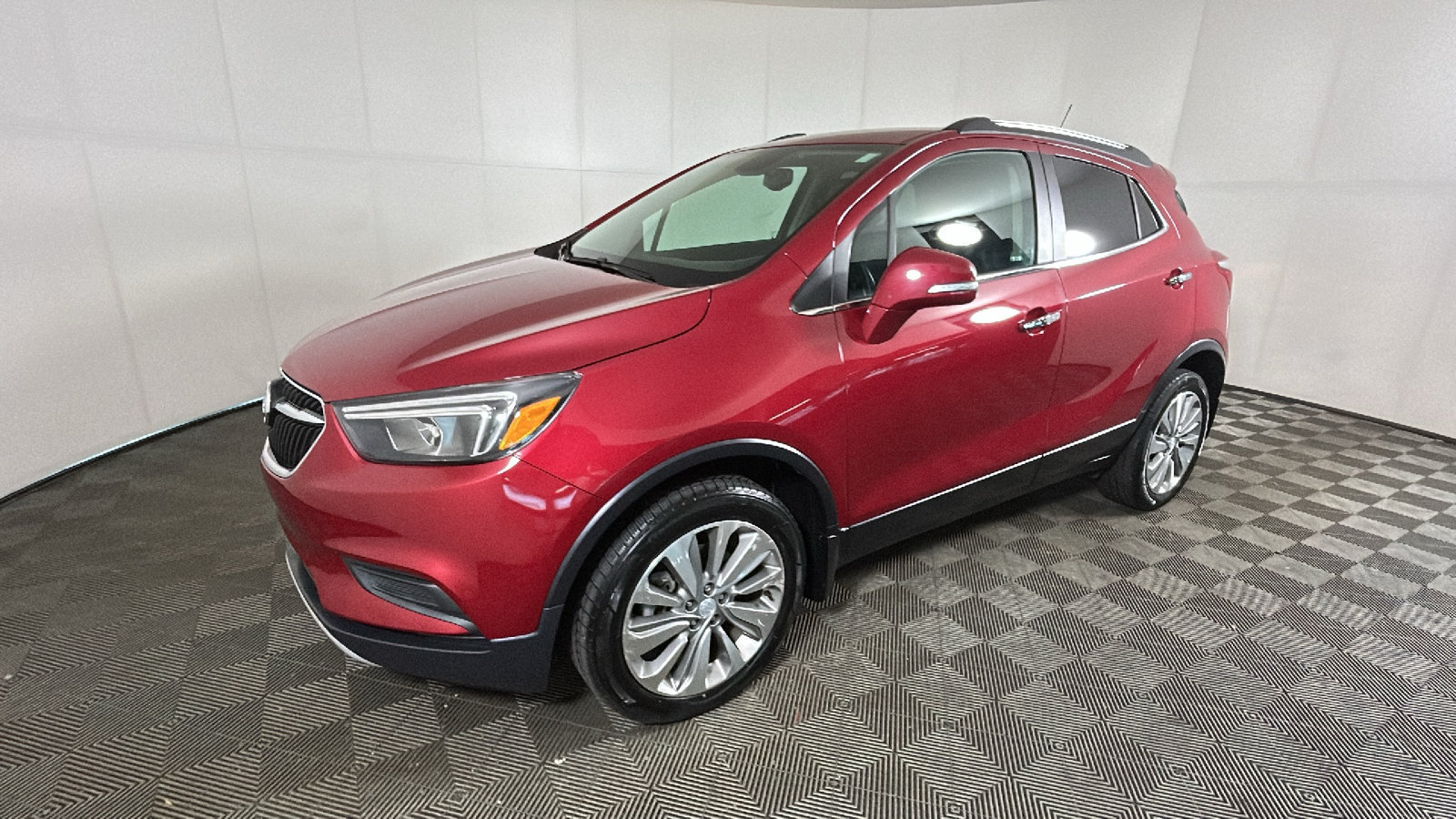 Used 2019 Buick Encore Preferred AWD/4WD image 8