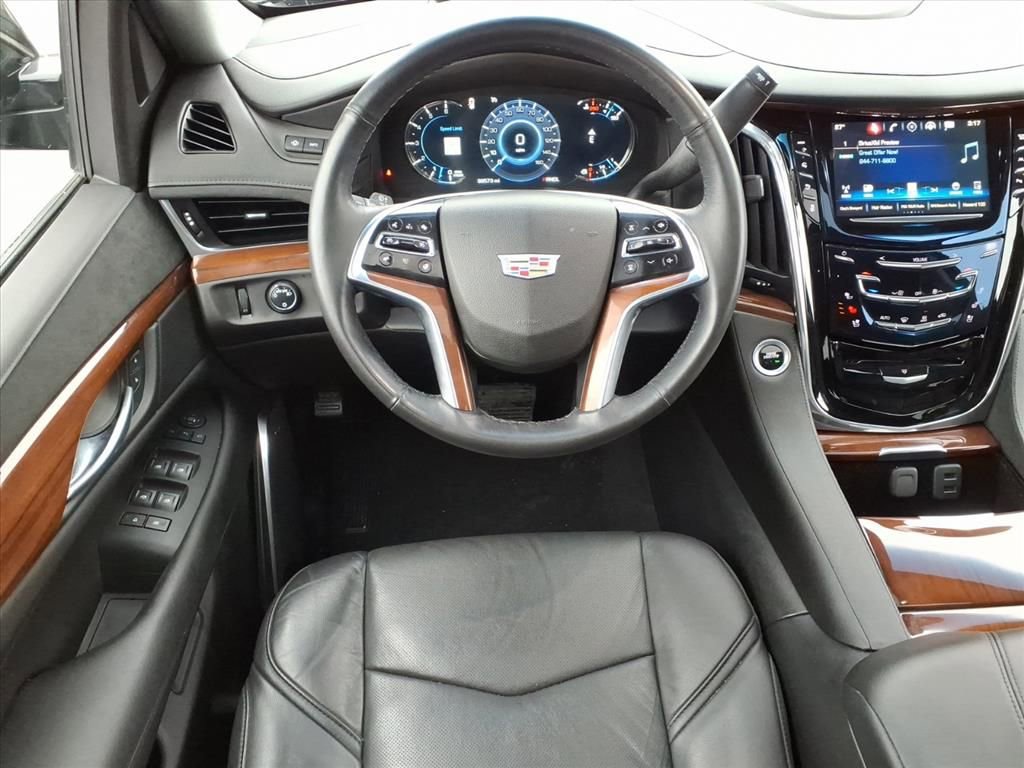 Used 2017 Cadillac Escalade Luxury image 14