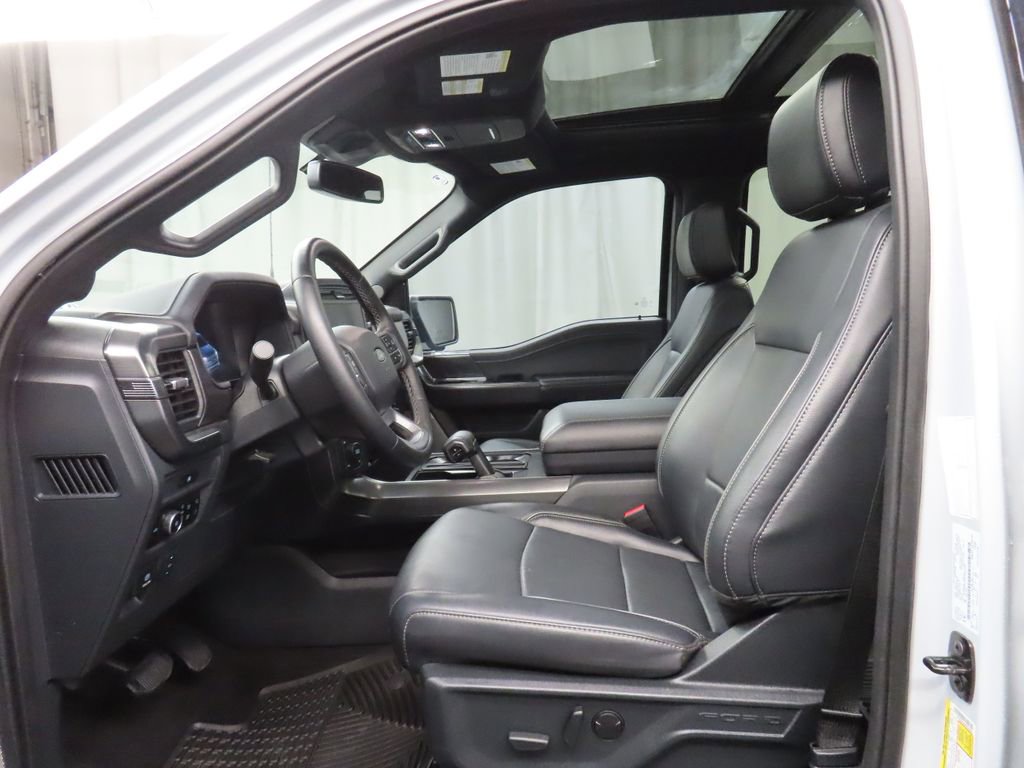 Used 2025 Ford F150 Lariat AWD/4WD image 12