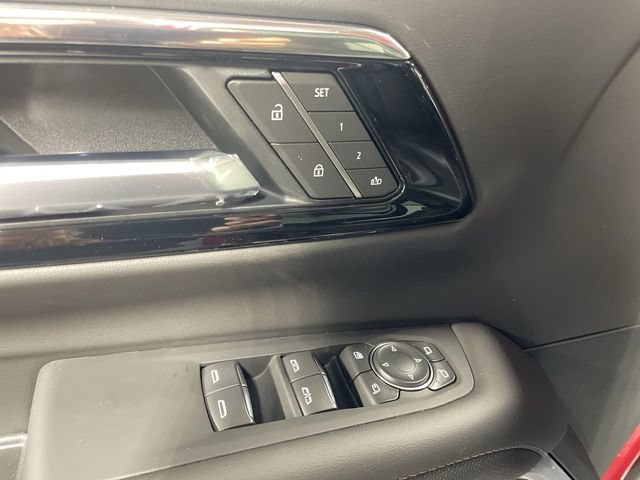 New 2026 Chevrolet Tahoe High Country w/ Sun And Tow Package AWD/4WD image 13