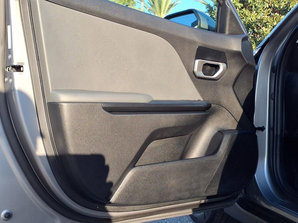 Used 2025 Kia K4 LXS image 22