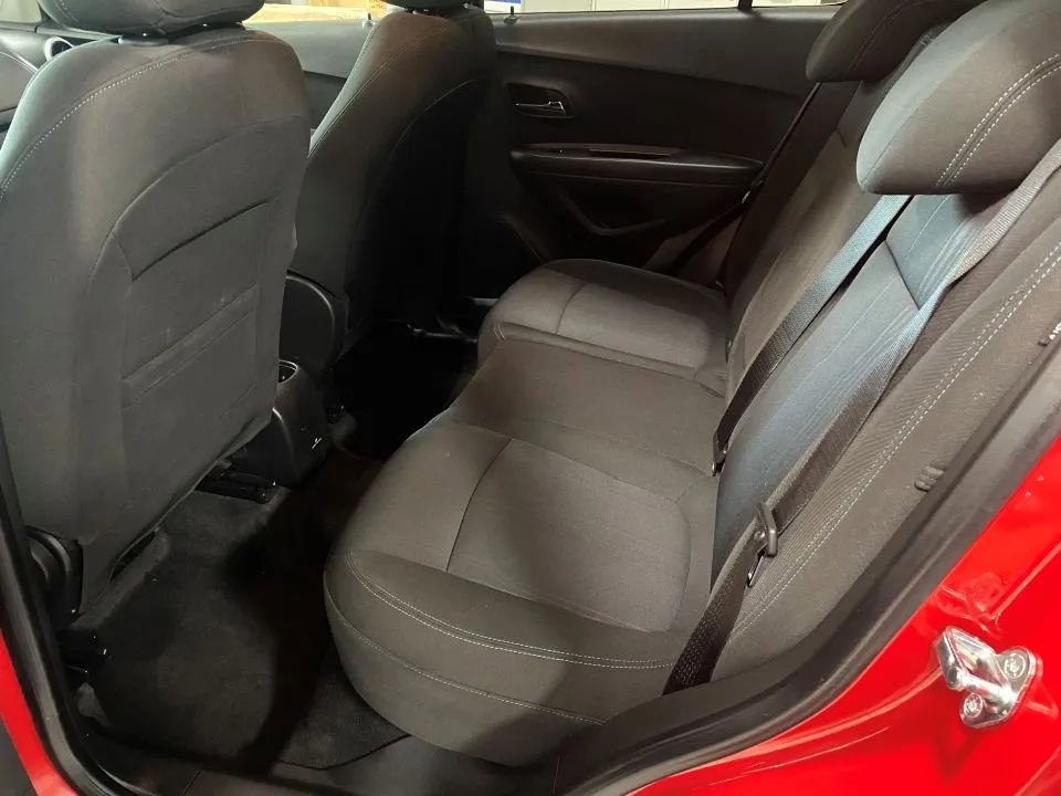 Used 2015 Chevrolet Trax LT w/ LPO, Protection Package image 28