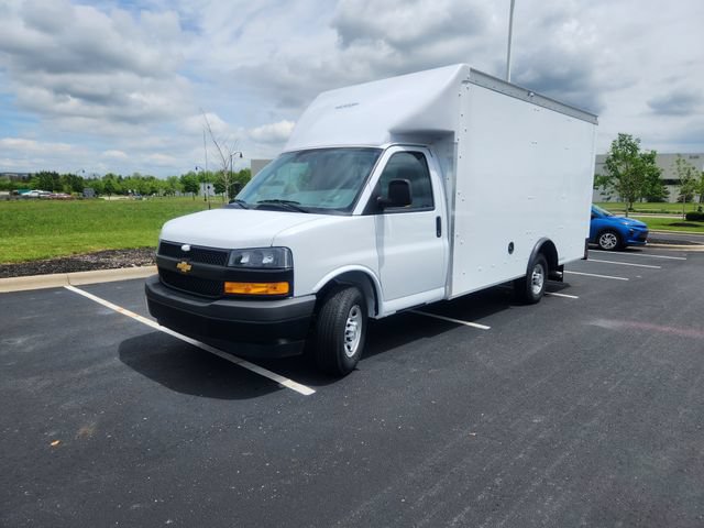 New 2024 Chevrolet Express 3500 w/ Power Convenience Package RWD image 3