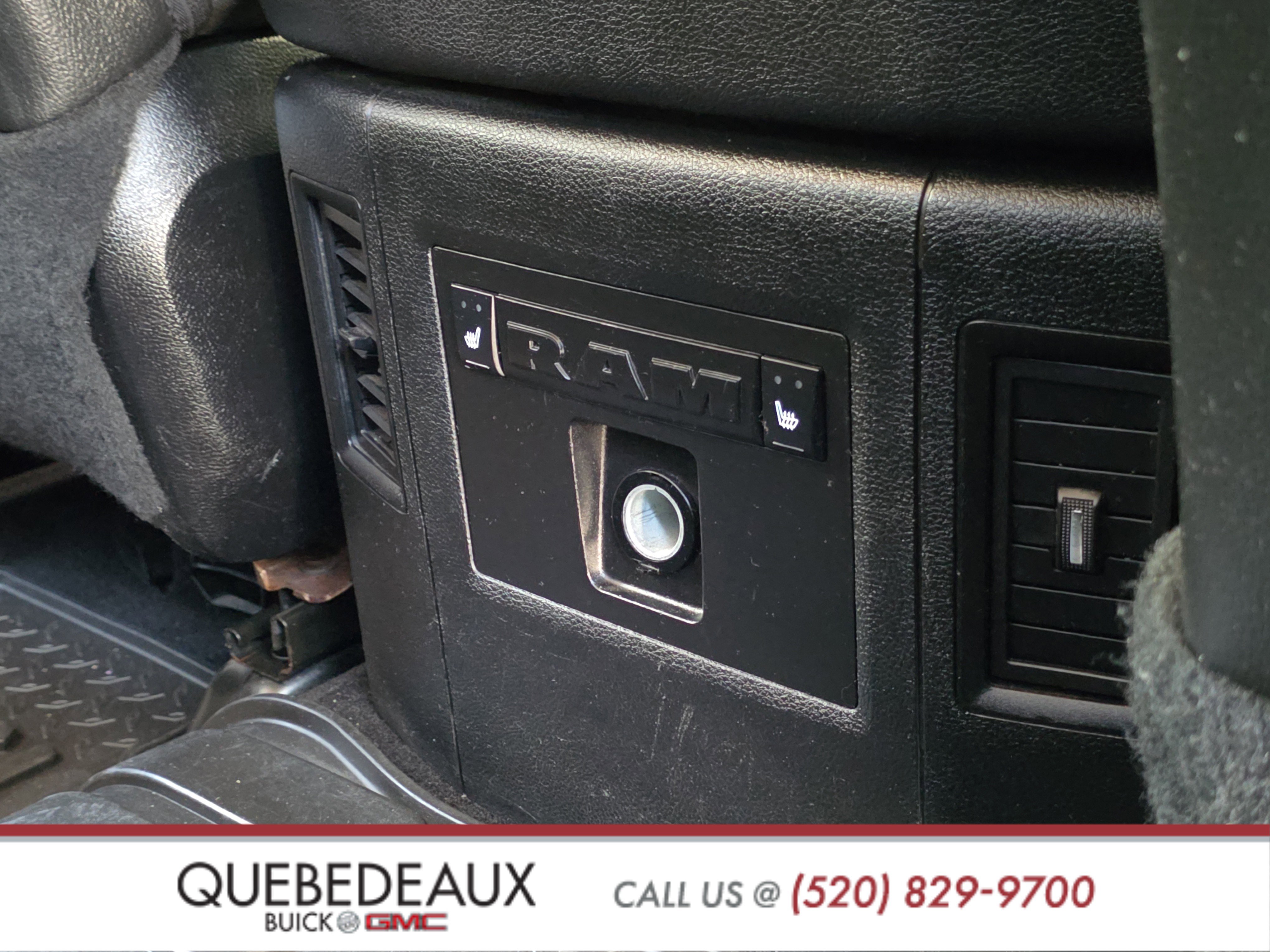 Used 2014 RAM 1500 Laramie w/ Convenience Group AWD/4WD image 30