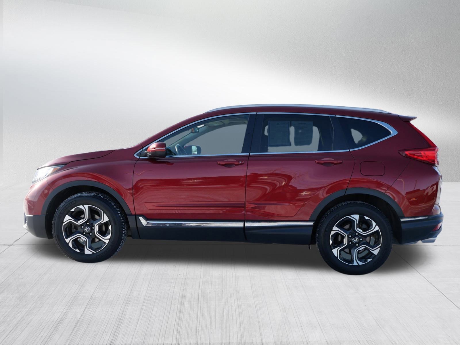 Used 2018 Honda CR-V Touring image 4