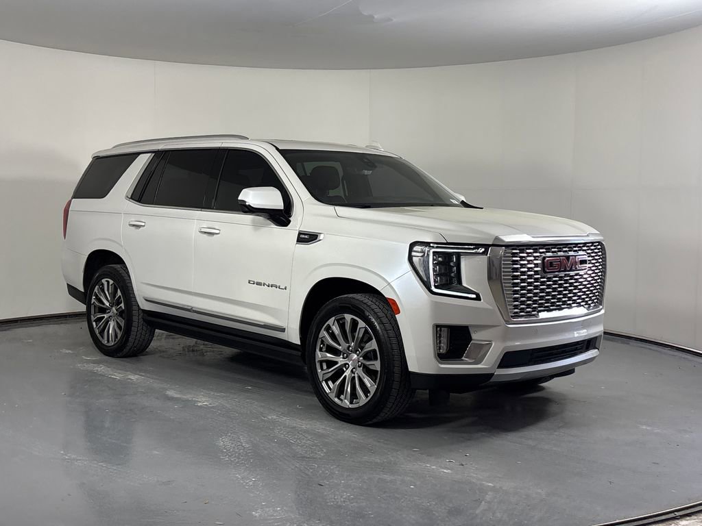 Used 2021 GMC Yukon Denali w/ Denali Premium Package image 2