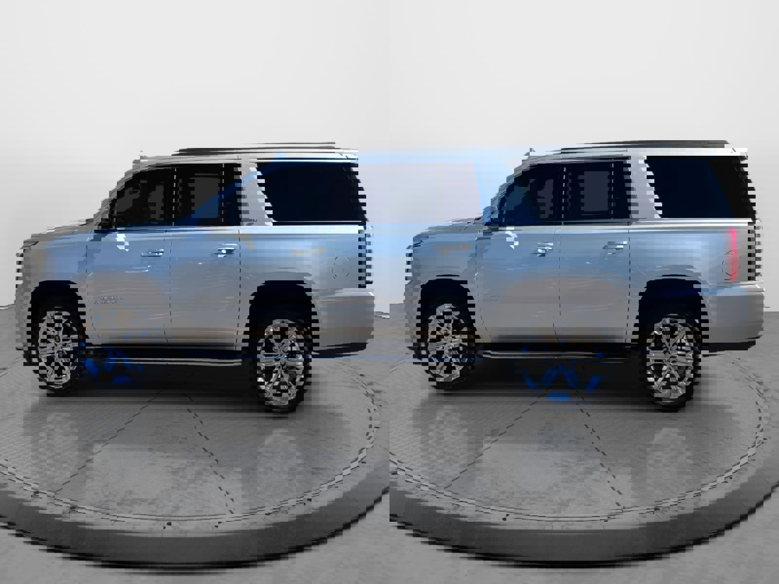 Used 2019 GMC Yukon XL SLT w/ Open Road Package image 2