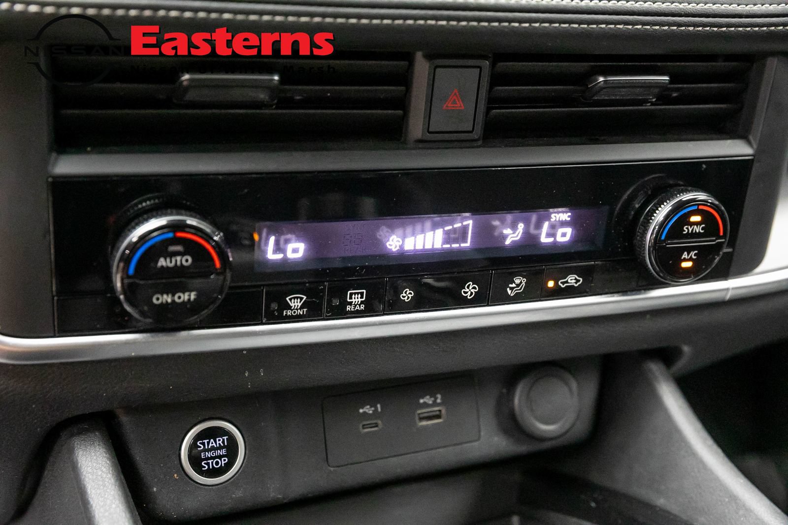 Used 2023 Nissan Rogue SV AWD/4WD image 19