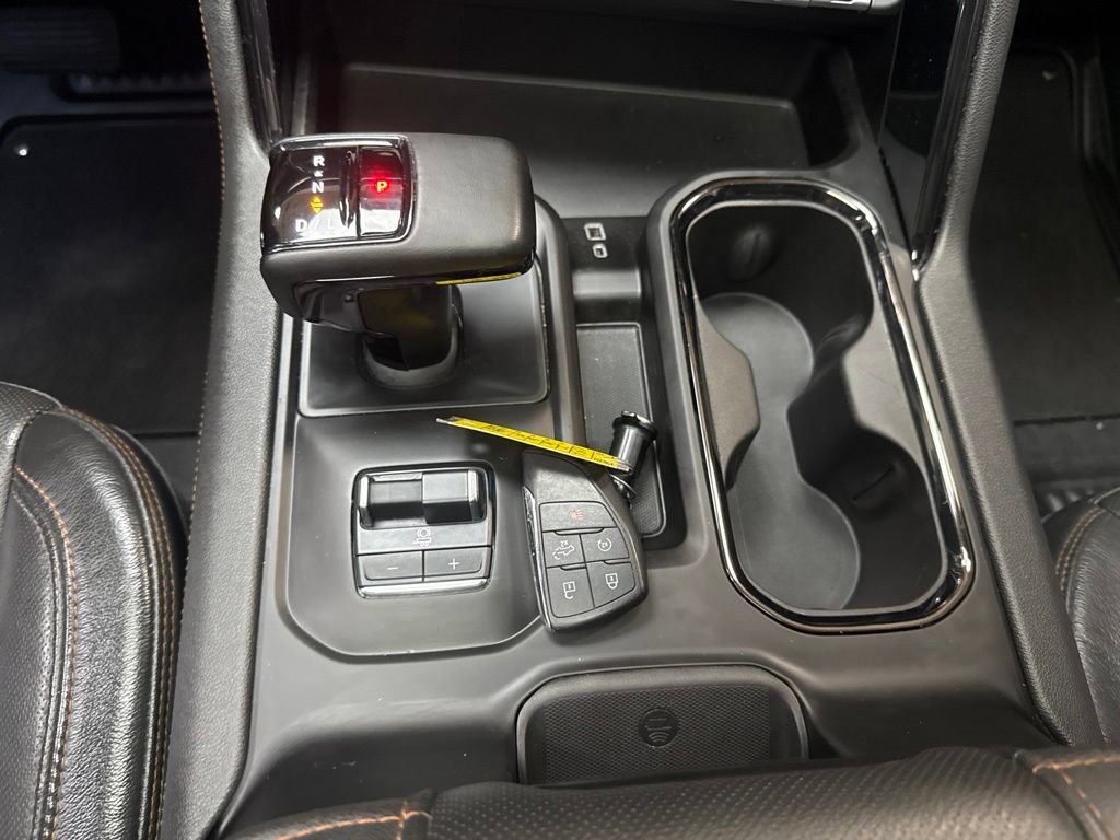 Used 2022 GMC Sierra 1500 AT4 w/ AT4 Preferred Package AWD/4WD image 19