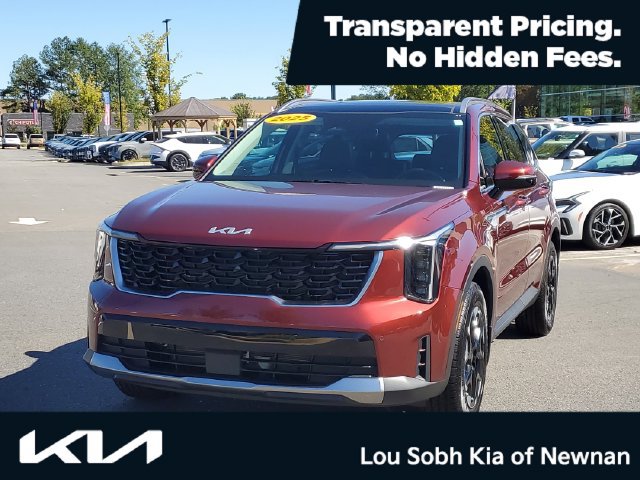 Certified 2025 Kia Sorento S w/ Panoramic Sunroof Package