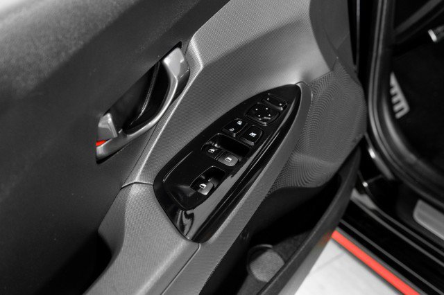 Used 2019 Hyundai Veloster N N FWD image 39