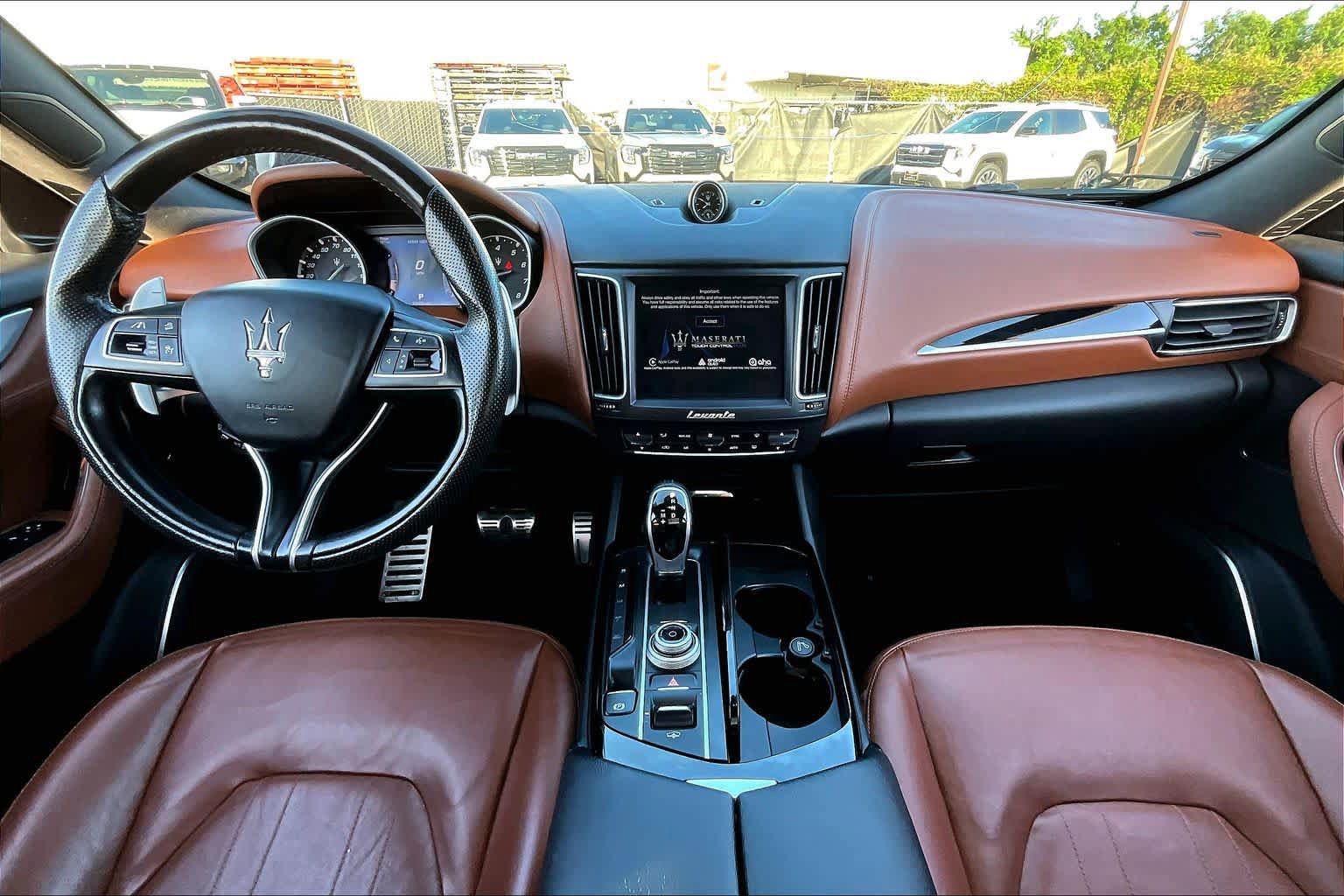 Used 2017 Maserati Levante w/ Sport Package AWD/4WD image 16