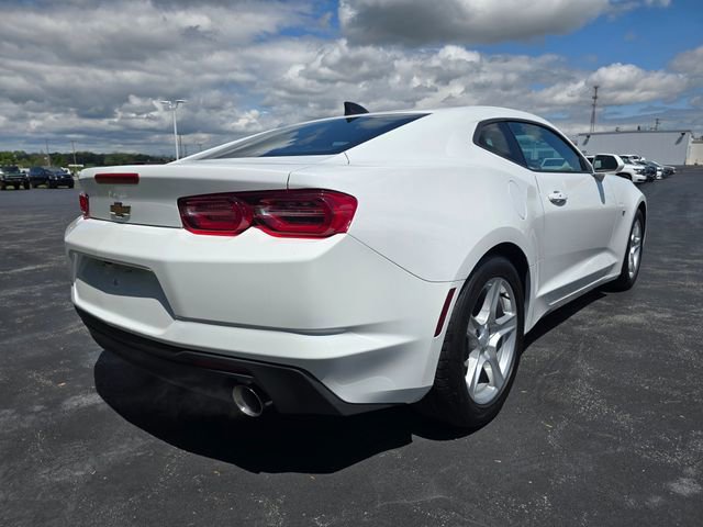 Used 2024 Chevrolet Camaro LT RWD image 3