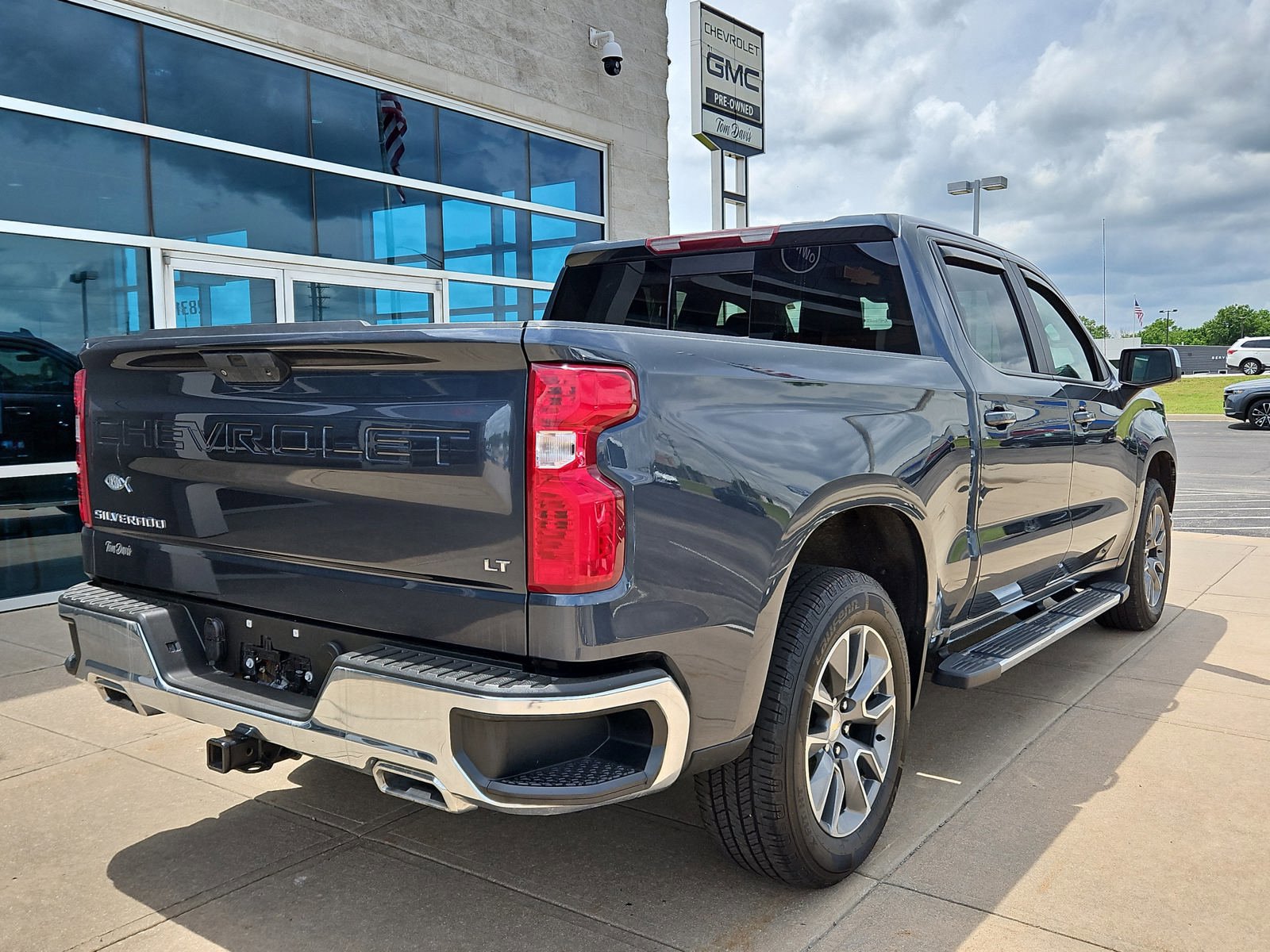 Used 2021 Chevrolet Silverado 1500 LT w/ All Star Edition Plus AWD/4WD image 4