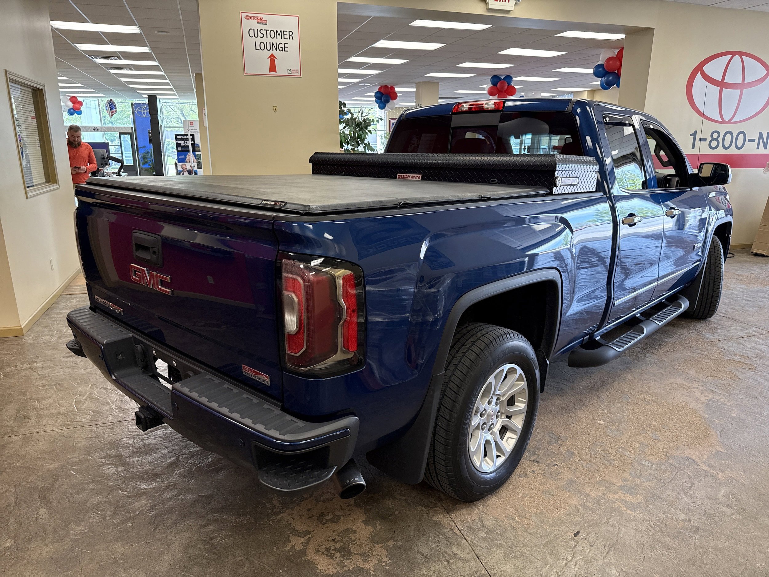 Used 2016 GMC Sierra 1500 SLE w/ All-Terrain Package AWD/4WD image 12