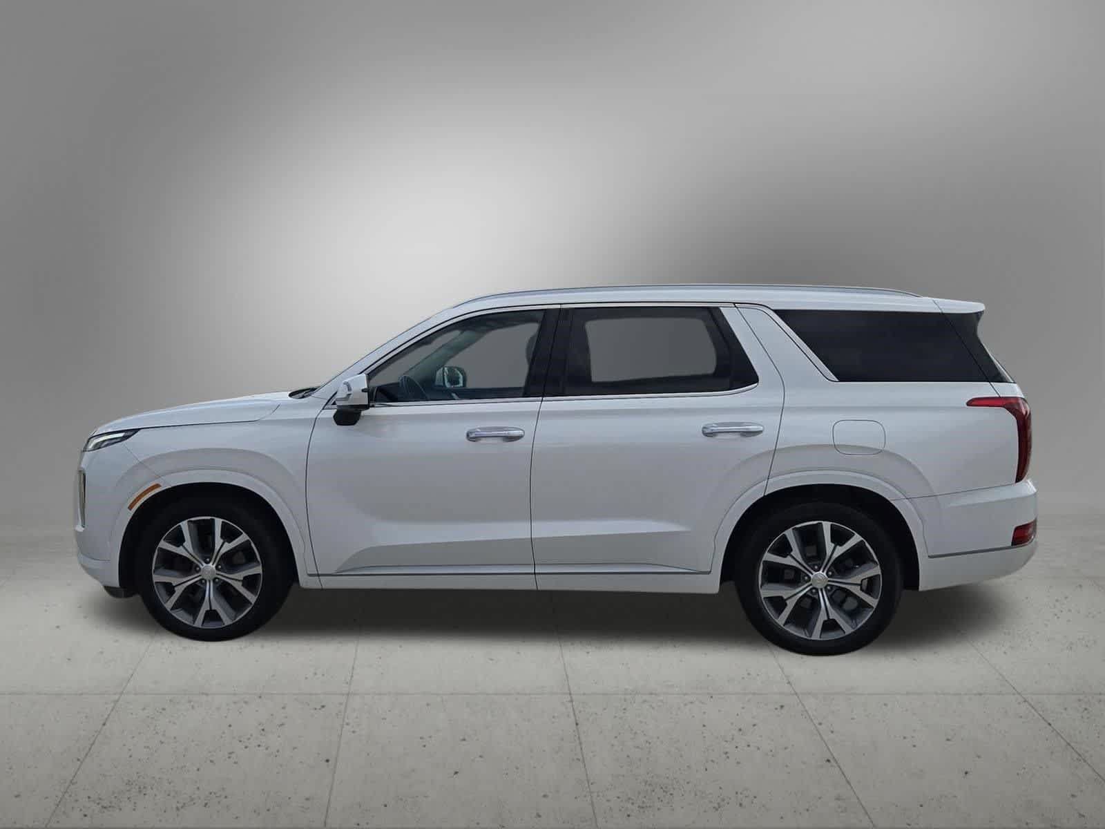 Used 2021 Hyundai Palisade Limited FWD image 3
