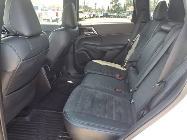 Used 2024 Mitsubishi Outlander SE FWD image 11