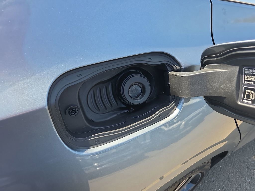 Used 2020 Volvo S60 T6 Inscription w/ Protection Package Premier image 13