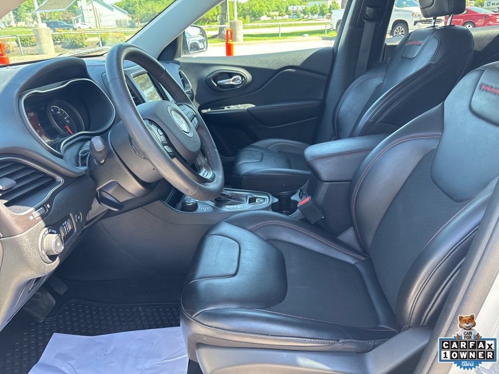 Used 2022 Jeep Cherokee Trailhawk w/ Comfort/Convenience Group AWD/4WD image 55