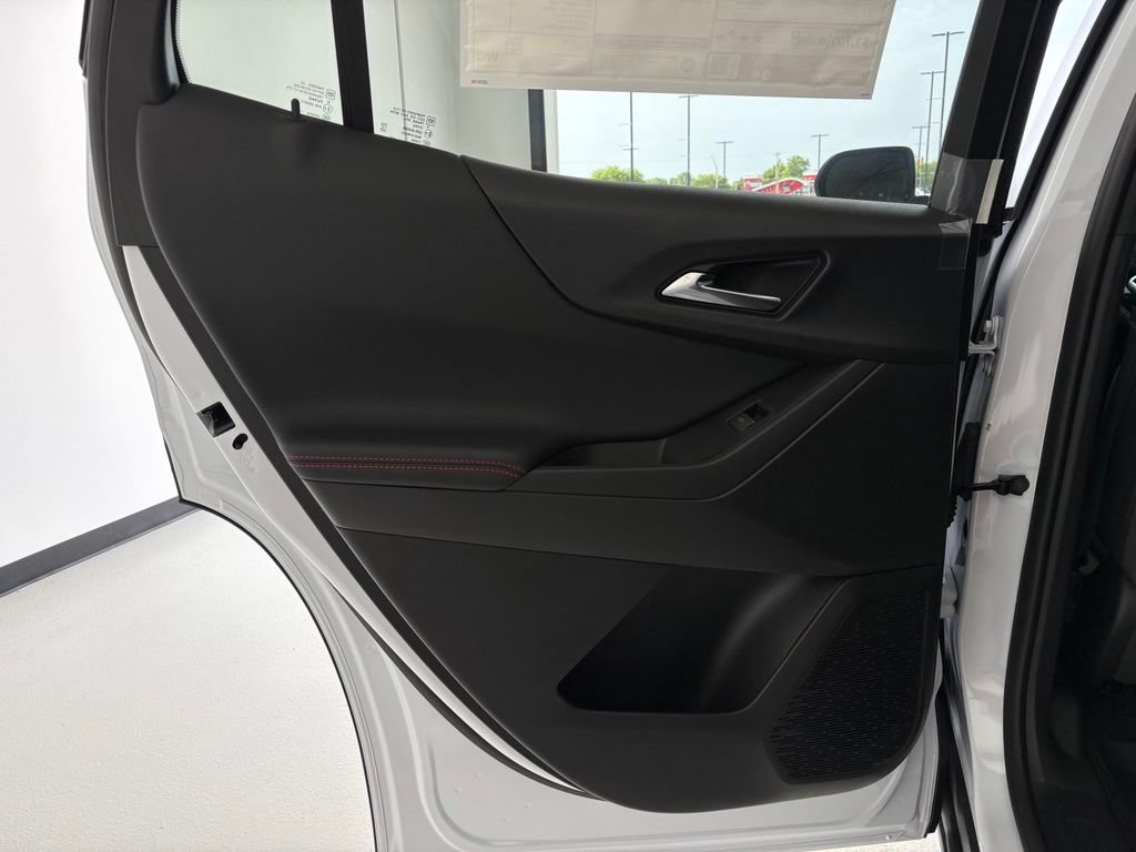New 2027 Chevrolet Equinox RS w/ Safety and Technology Package FWD image 34
