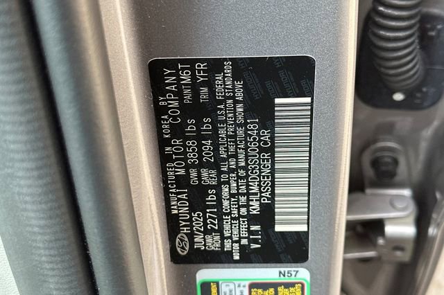 Used 2025 Hyundai Elantra Sport FWD image 38