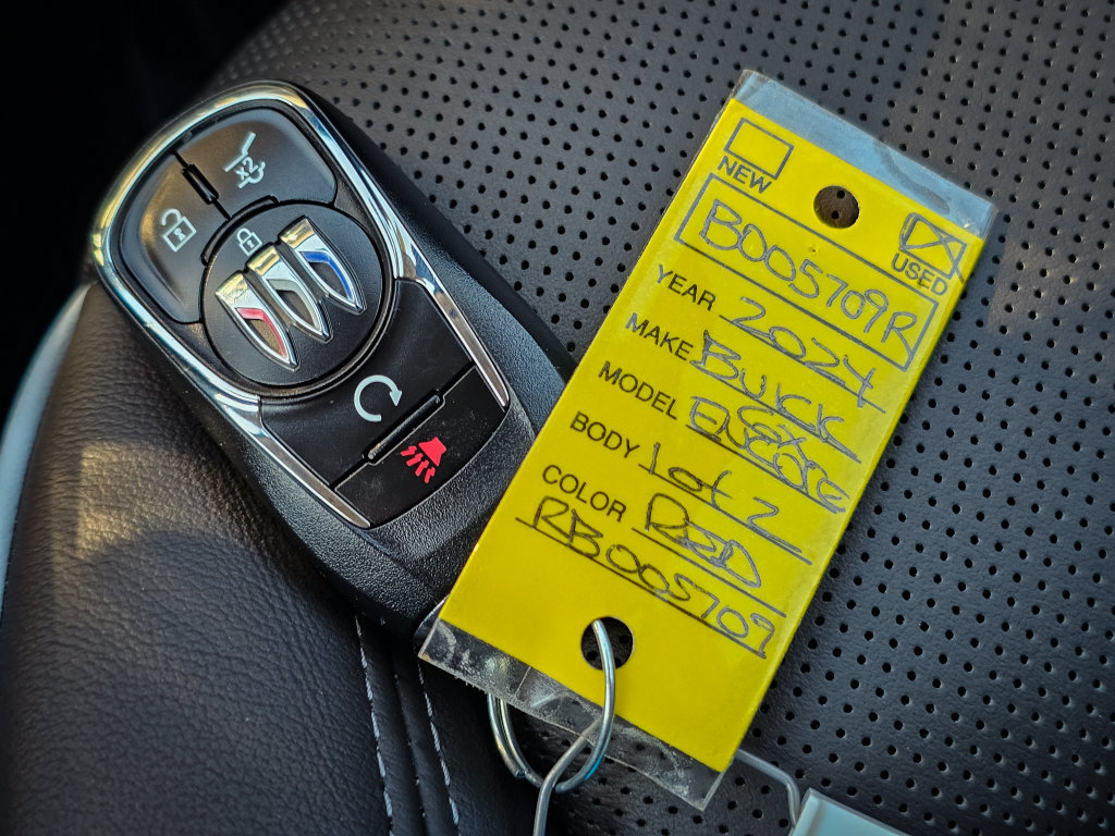 Used 2024 Buick Encore GX Avenir w/ Avenir Convenience Package FWD image 45