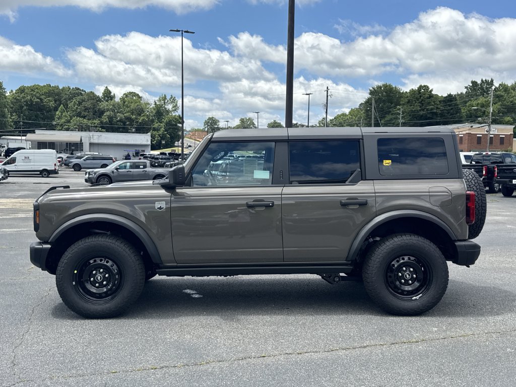 New 2026 Ford Bronco Big Bend w/ Black Diamond Package AWD/4WD image 4