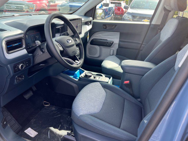 New 2025 Ford Maverick XLT image 7