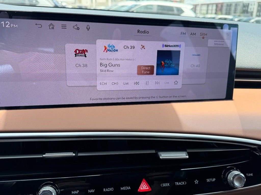 Used 2026 Genesis GV70 2.5T Advanced image 15