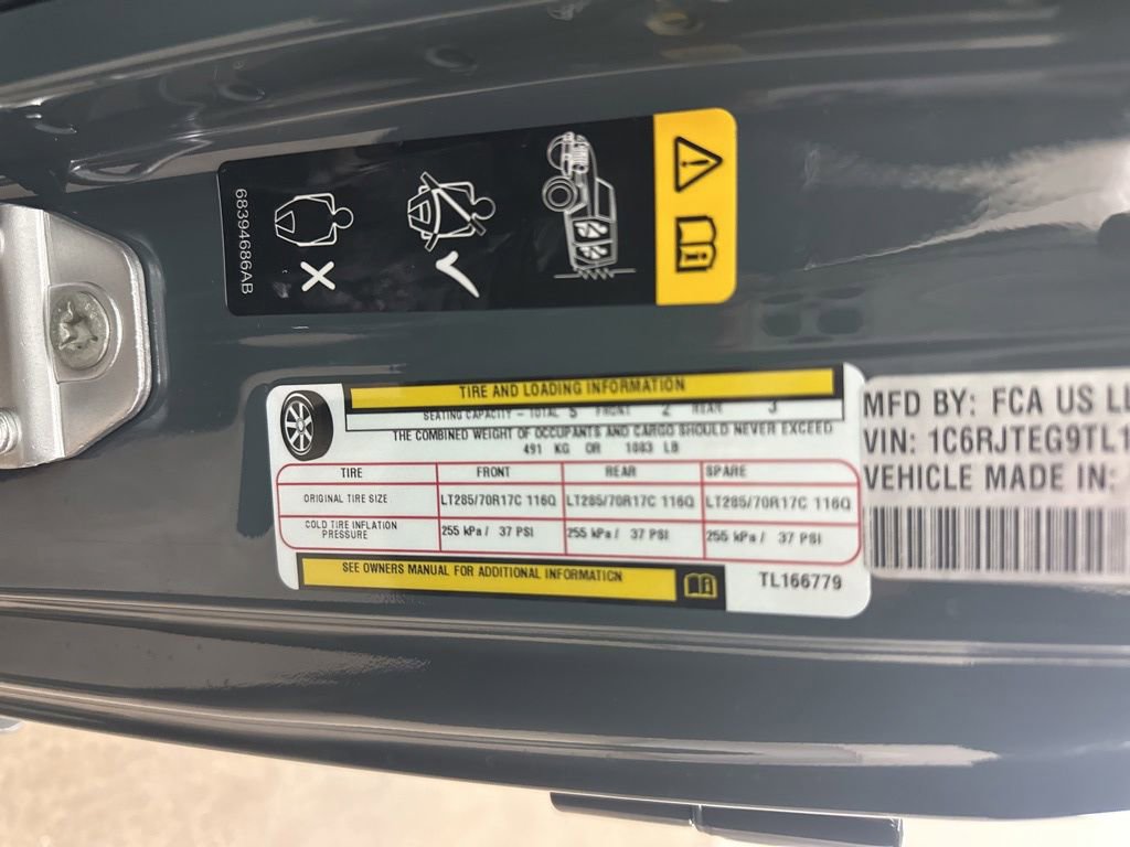 New 2026 Jeep Gladiator Mojave image 33