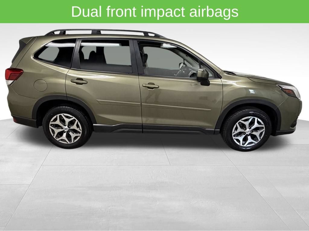Used 2023 Subaru Forester Premium AWD/4WD image 15