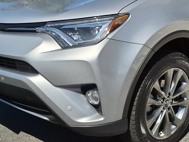 Used 2017 Toyota RAV4 Limited w/ Advanced Technology Package AWD/4WD image 10