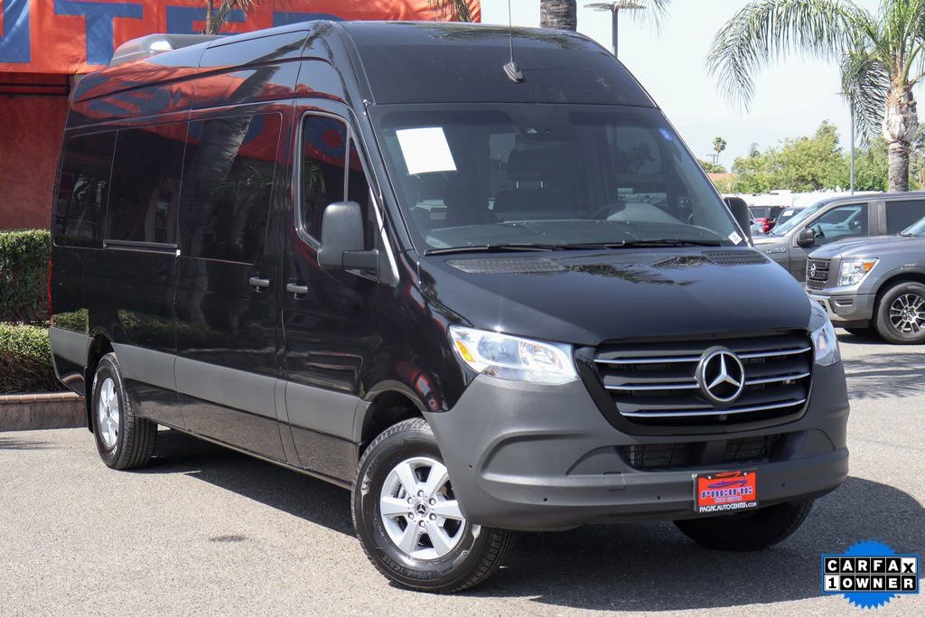 Used 2023 Mercedes-Benz Sprinter 2500 image 2