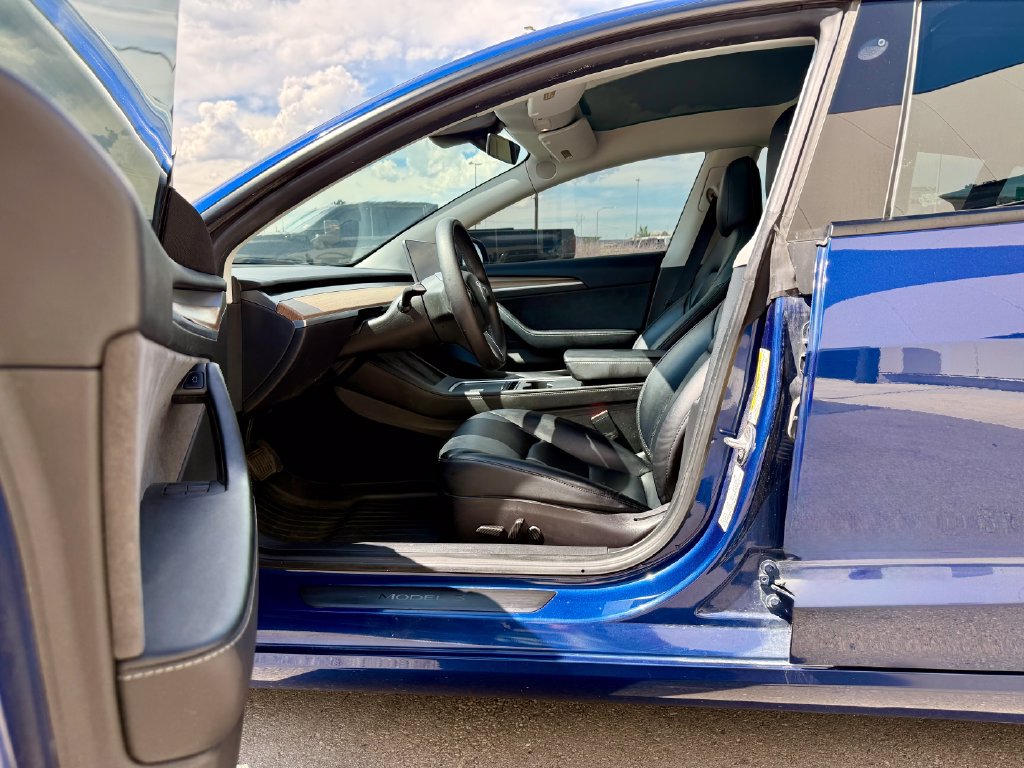 Used 2022 Tesla Model 3 Long Range AWD/4WD image 8