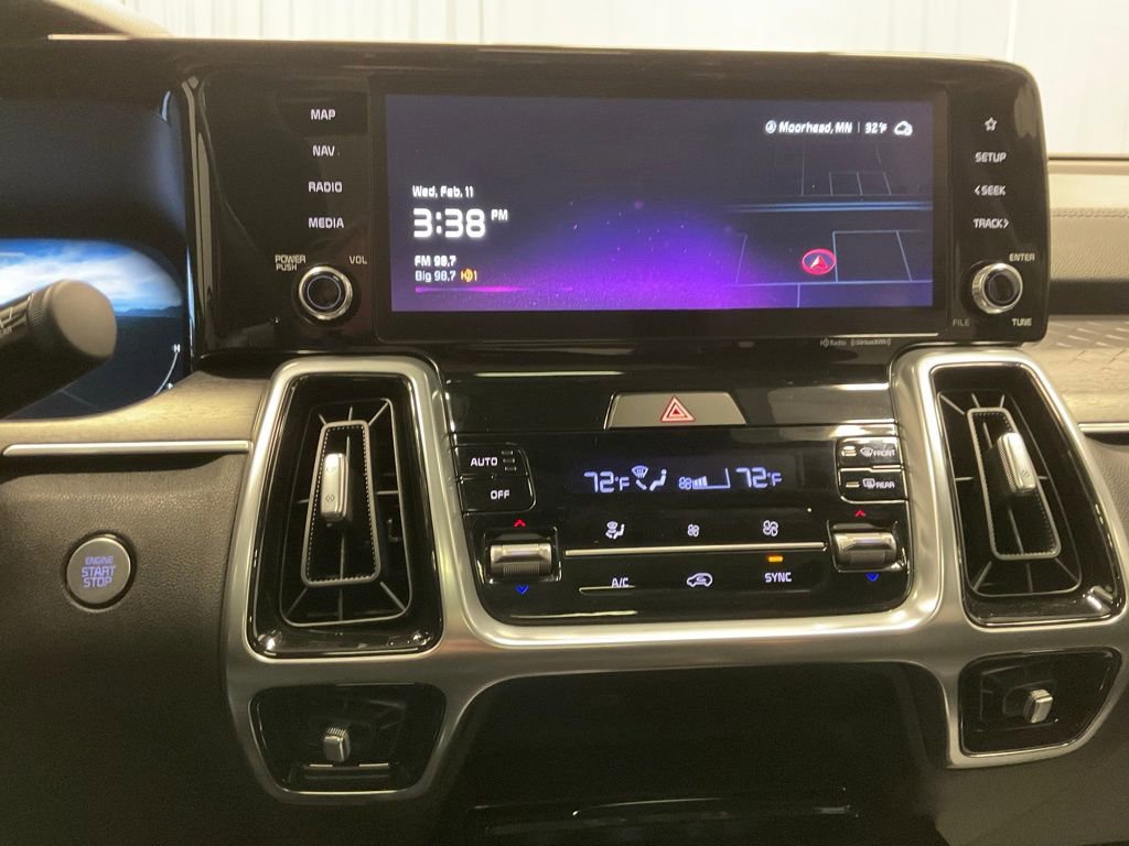 Used 2023 Kia Sorento SX image 16