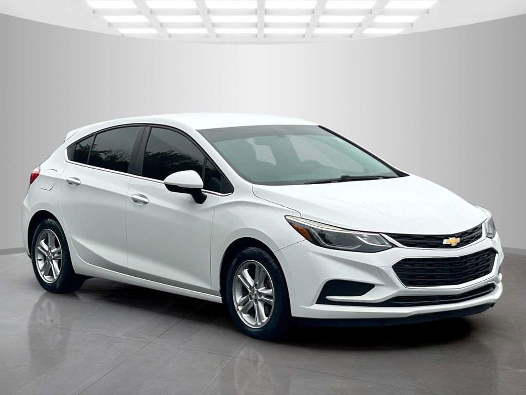 Used 2017 Chevrolet Cruze LT w/ Convenience Package FWD image 7