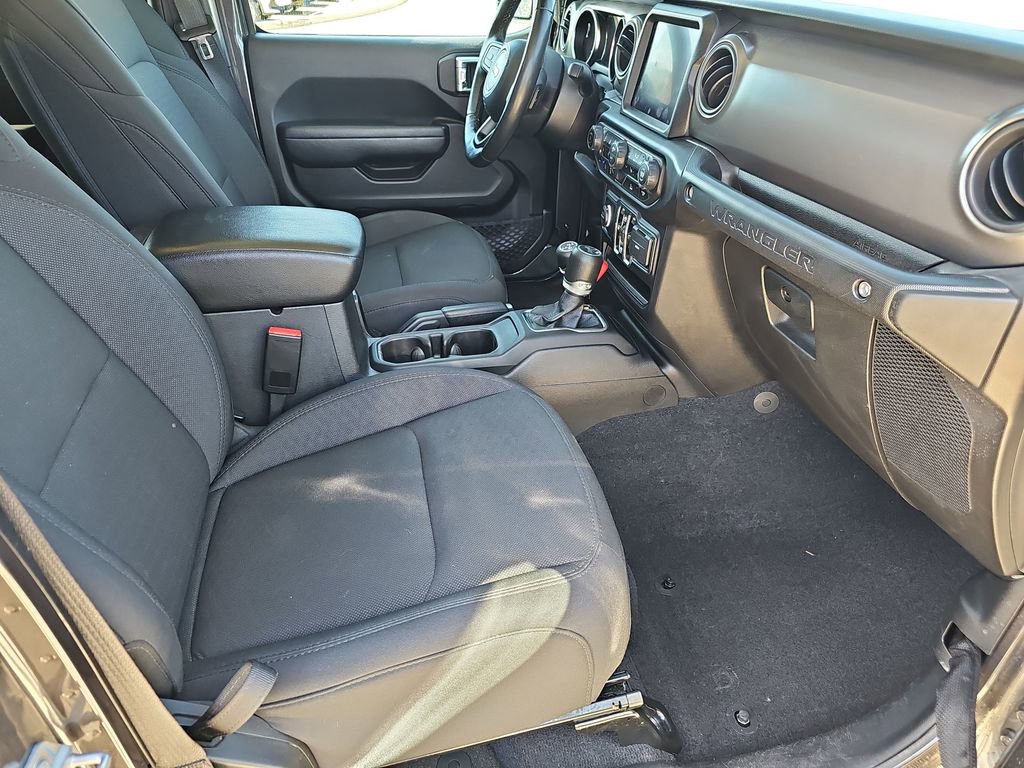 Used 2023 Jeep Wrangler Unlimited w/ Cold Weather Group image 11